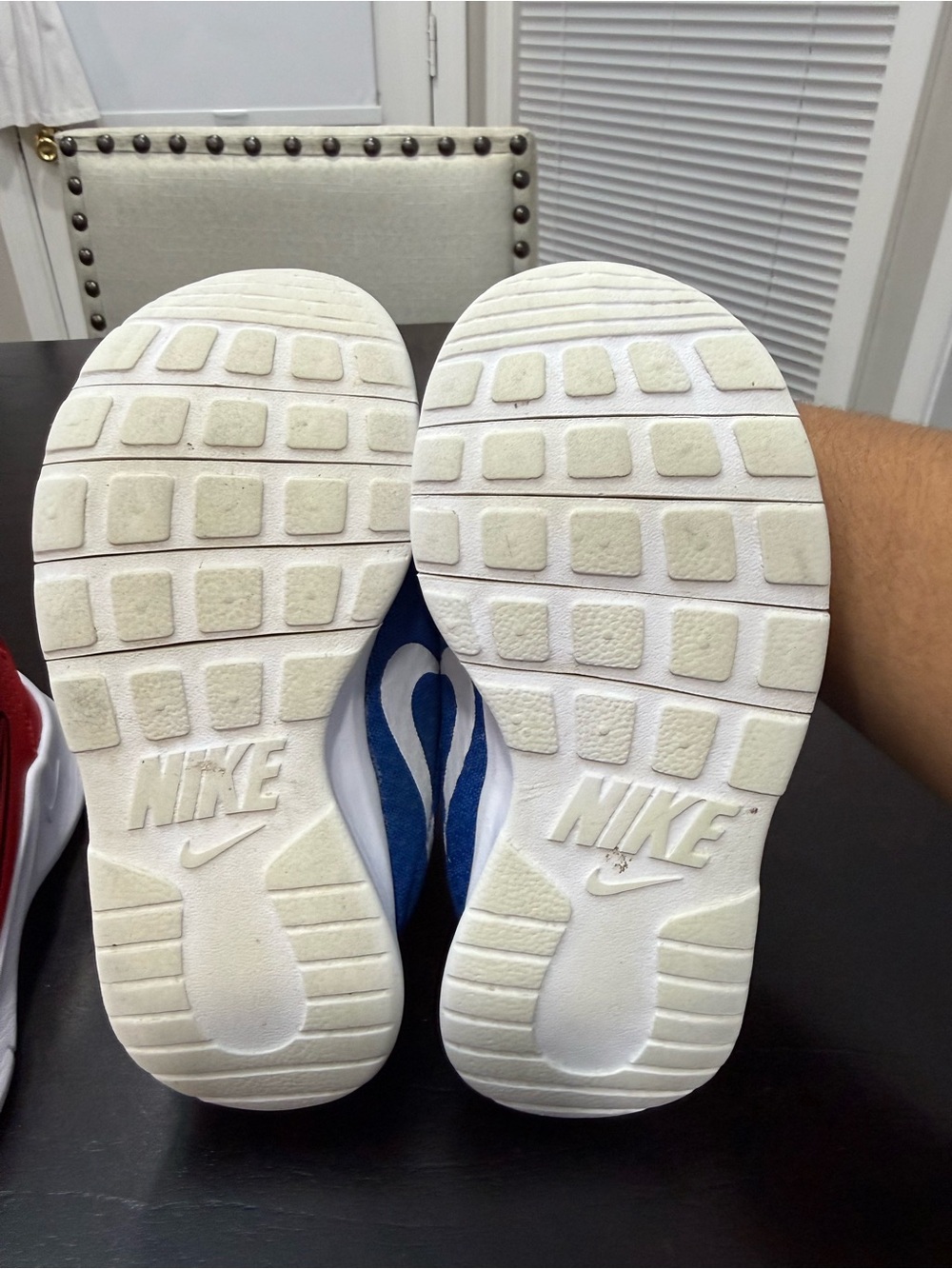 Nike Kids sneakers lot of 2 - Picture 5 of 6